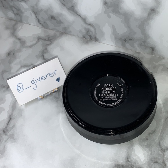 Posh Pedigree Mineralized Quad Eyeshadow Collection MAC - Picture 6 of 15
